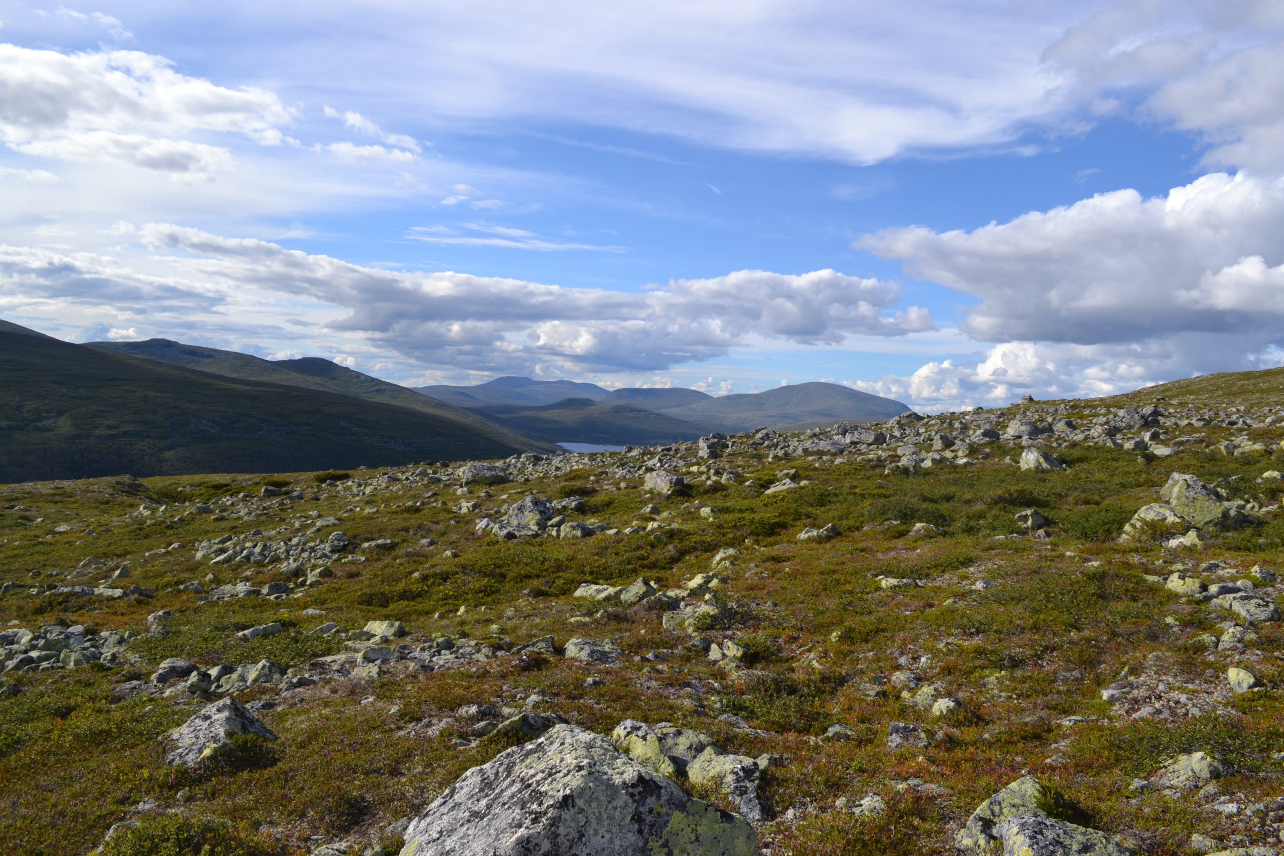 Wikimedia commons - SebastianW2003 - Grövelsjön_vackra_fjällen