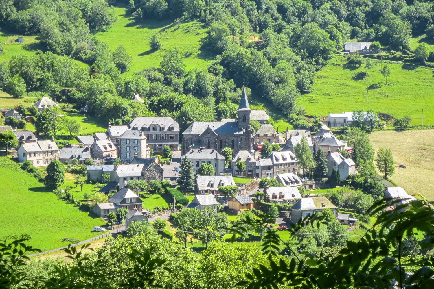 images_stories_Wandelingen__frankrijk_cantal_wandelvakantie__cantal__gr400-31